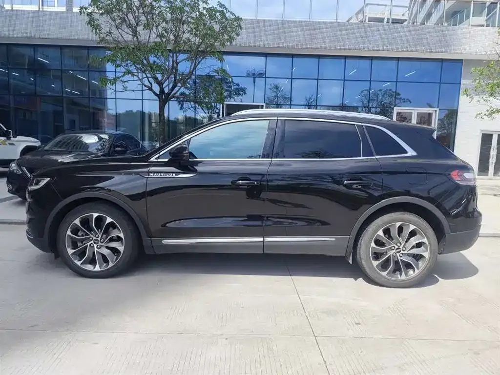 Lincoln Nautilus 2021 из CN, фото 3