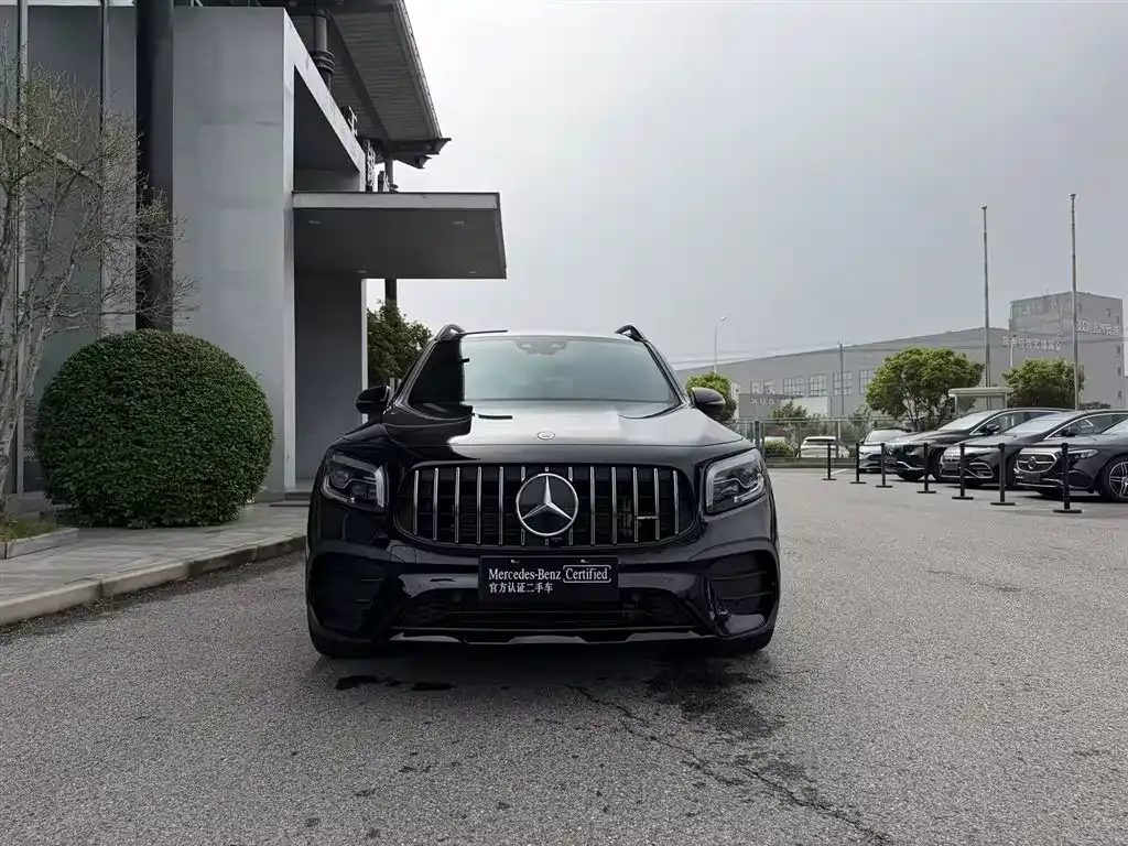 Mercedes-Benz GLB AMG — фото 3