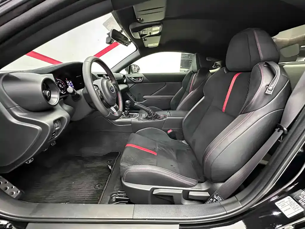 Subaru BRZ 2022 из CN, фото 5