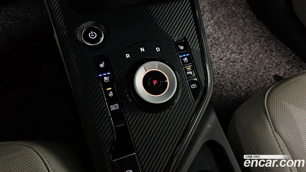 Kia Niro — фото 8