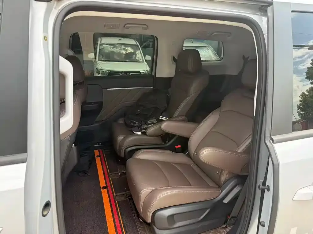 Wuling Starlight 730 New Energy 2025 из CN, фото 2