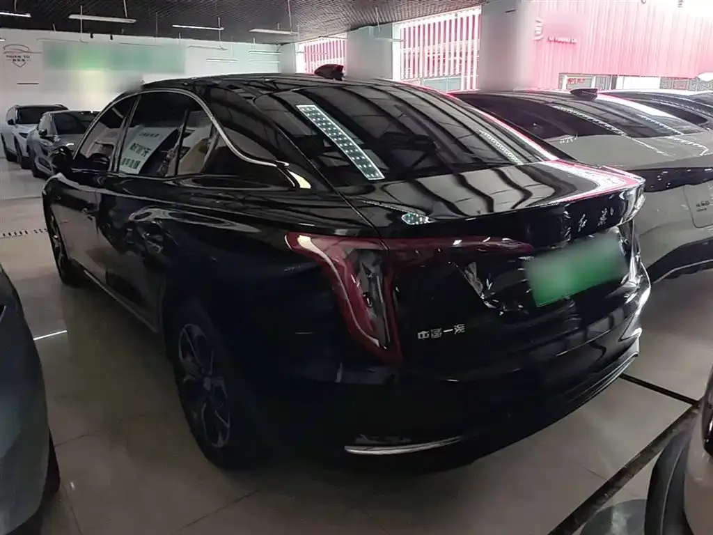 Hongqi E-QM5 — фото 2
