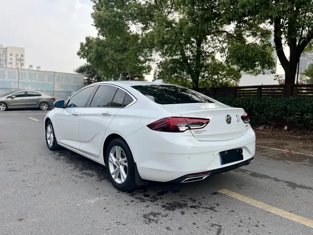 Buick Regal — фото 8