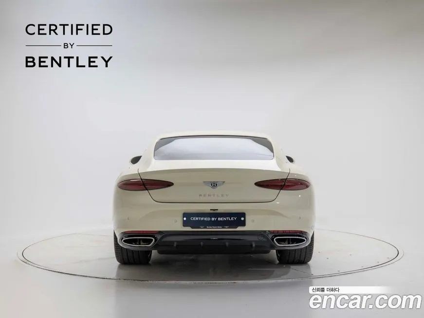 Bentley Continental 2026 из KR, фото 3