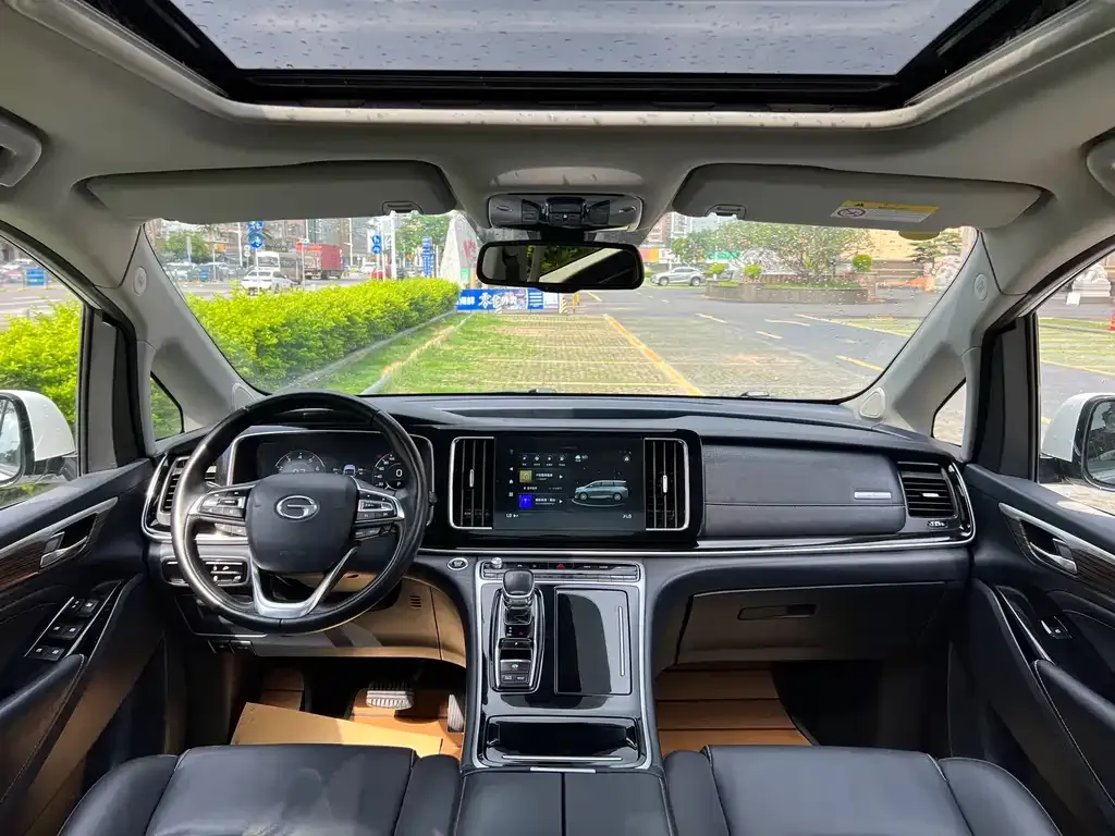 GAC Motor Trumpchi M8 — фото 2