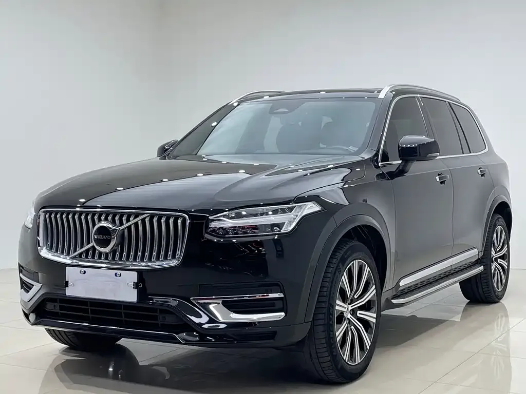 Volvo XC90 — фото 1