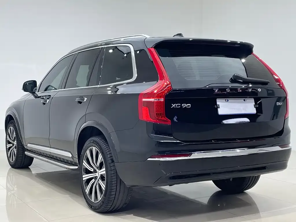 Volvo XC90 — фото 4