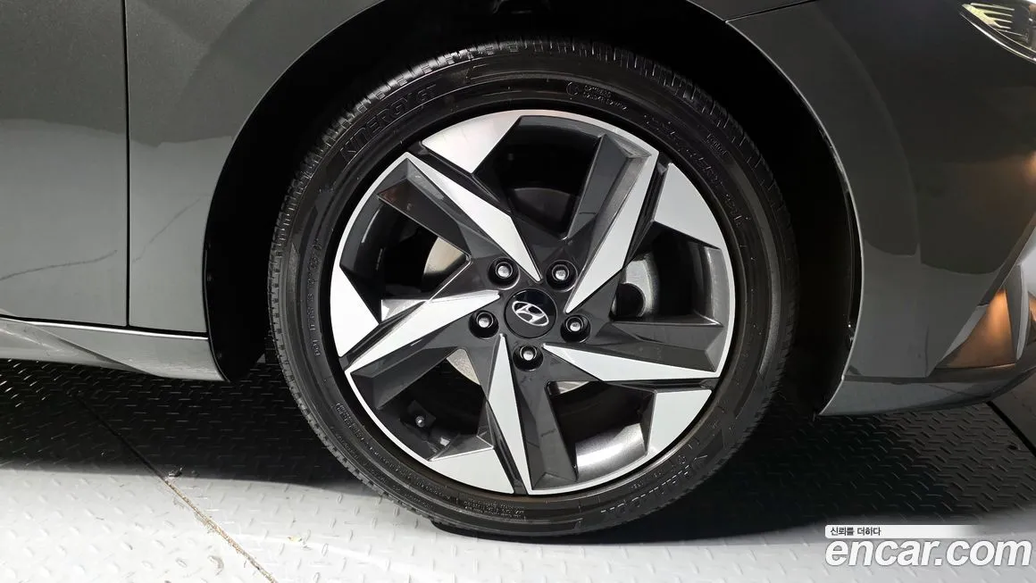 Hyundai AVANTE — фото 9