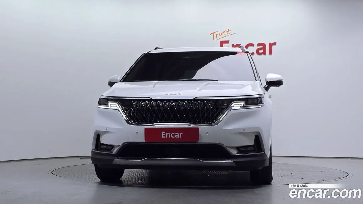 Kia Carnival — фото 3