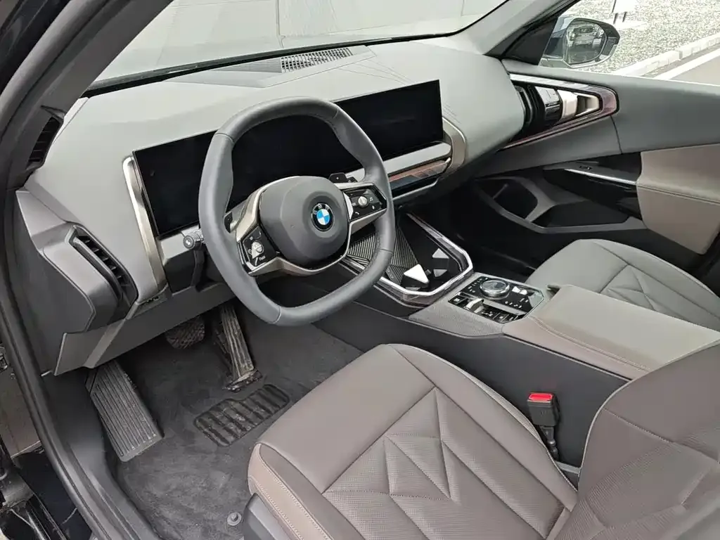 BMW X3 — фото 9