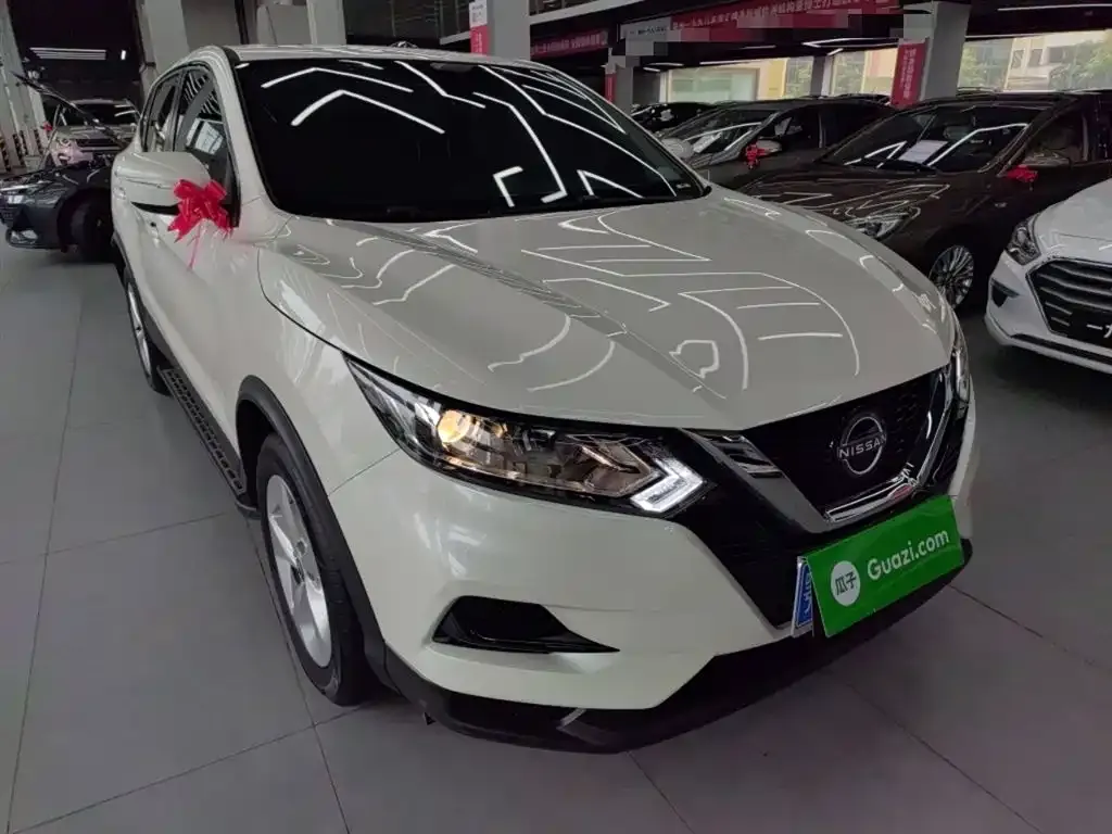 Nissan Qashqai — фото 10