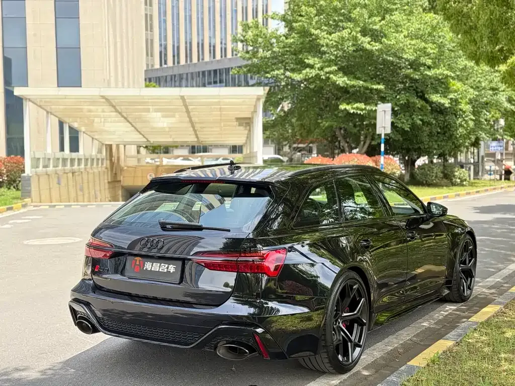 Audi RS 6 2025 из CN, фото 5