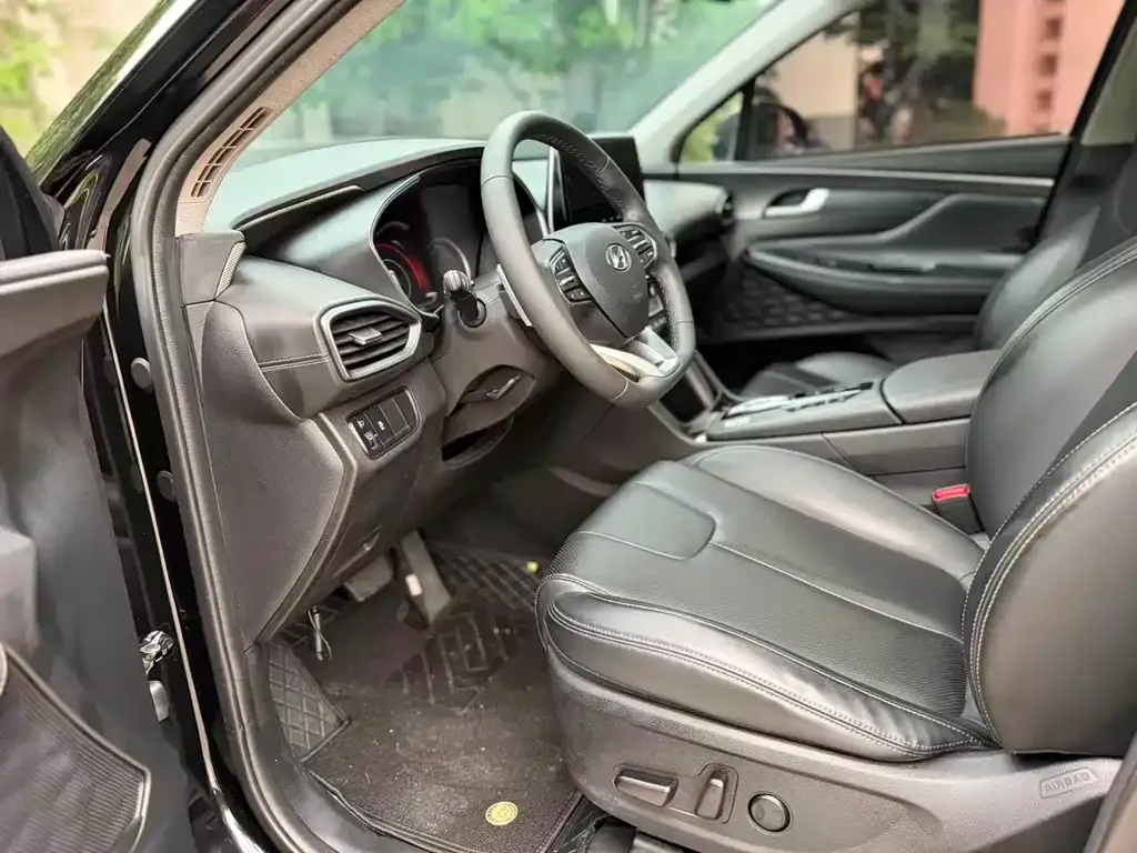 Hyundai Santa Fe 2021 из CN, фото 2