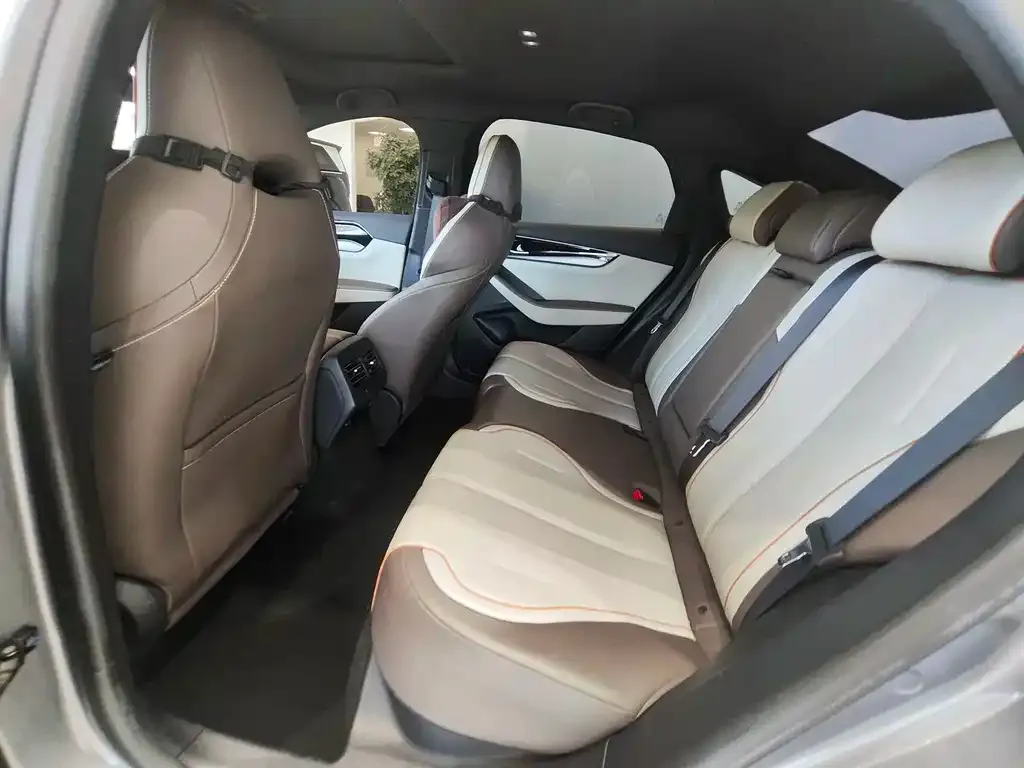 BYD Qin PLUS 2023 из CN, фото 2