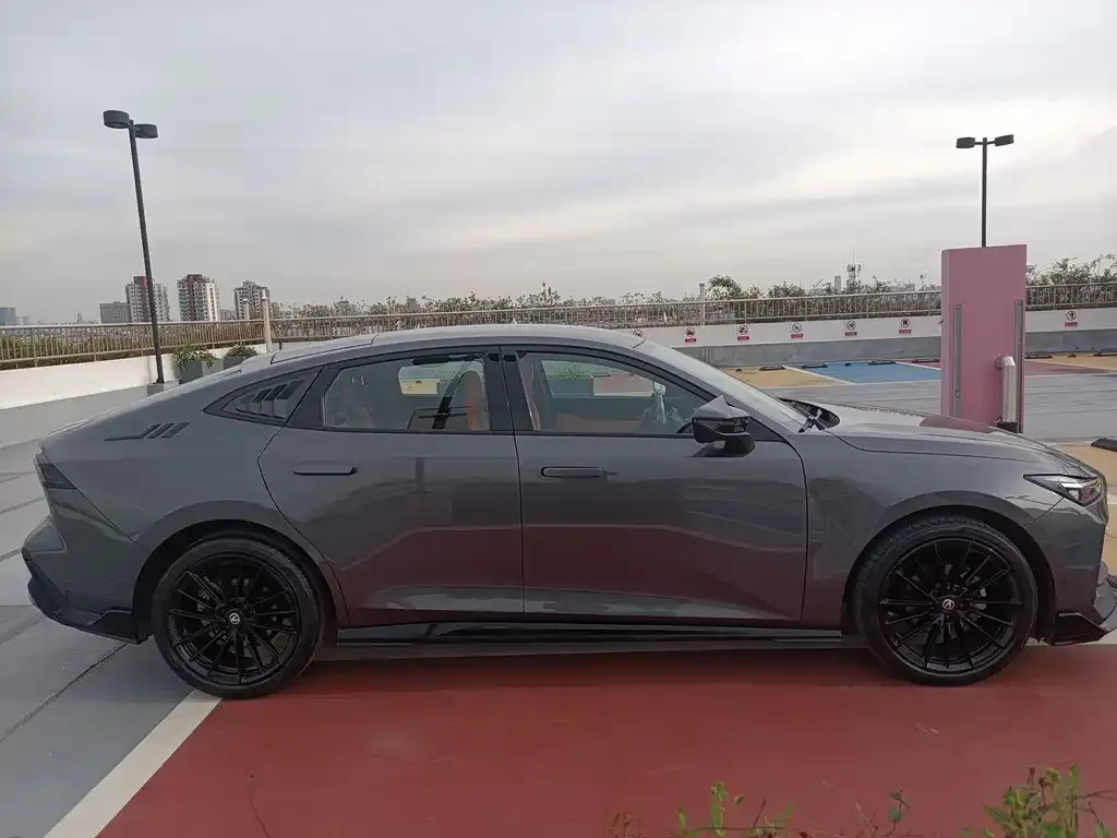 Changan UNI-V 2024 из CN, фото 7