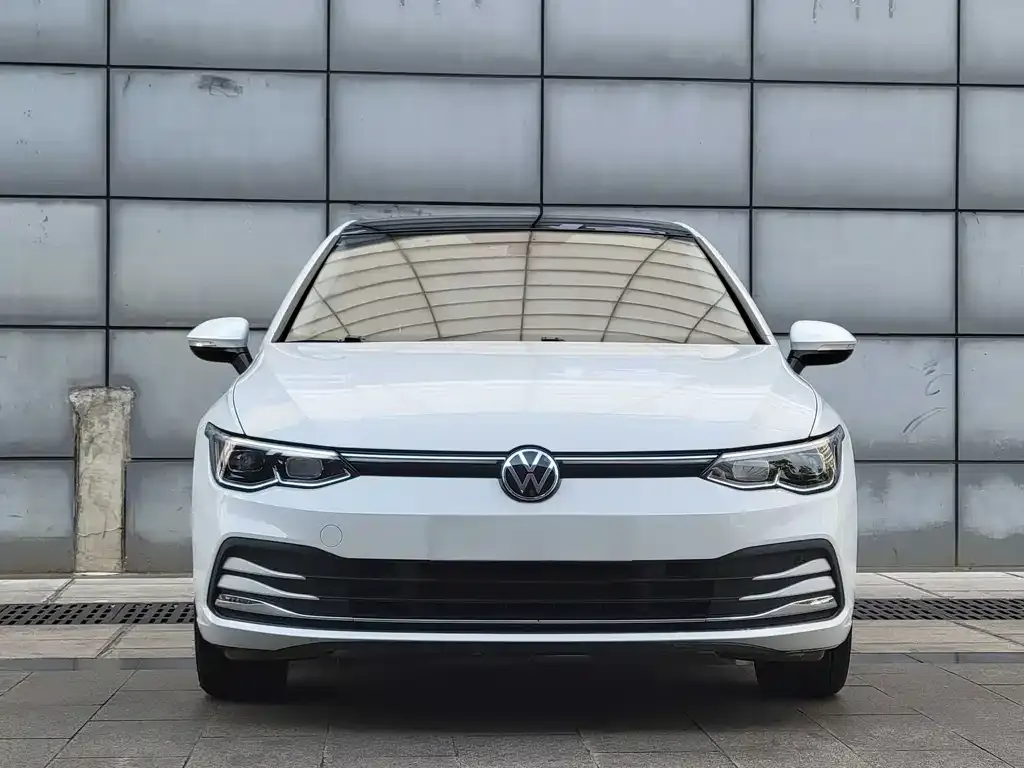 Volkswagen Golf — фото 9