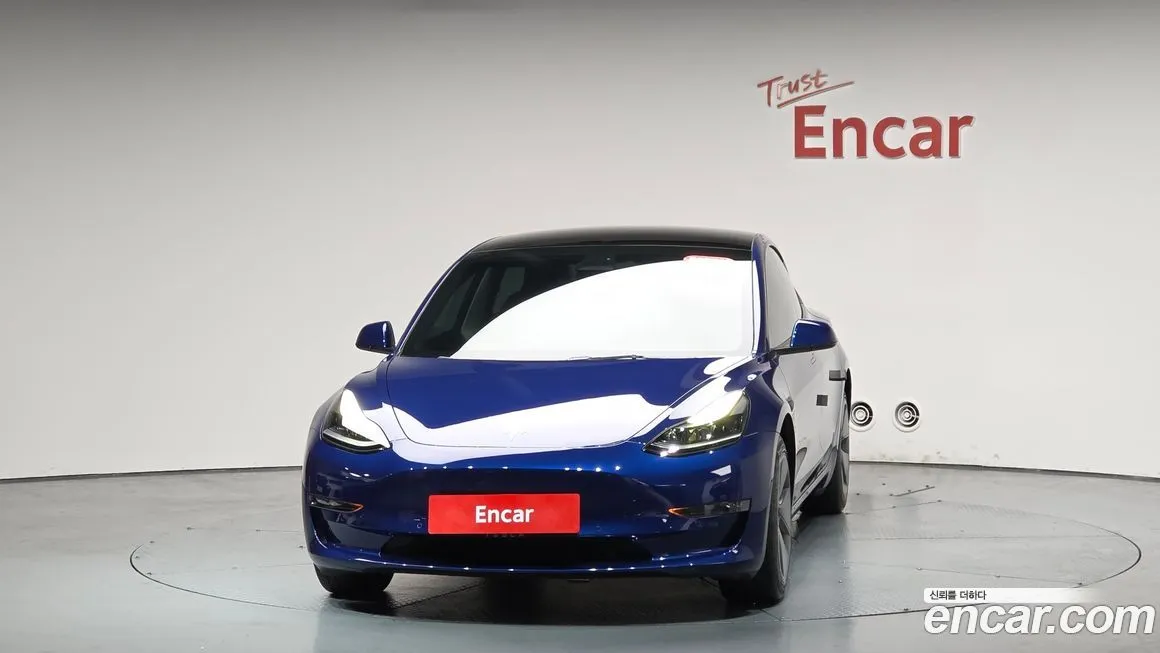 Tesla Model 3 — фото 10