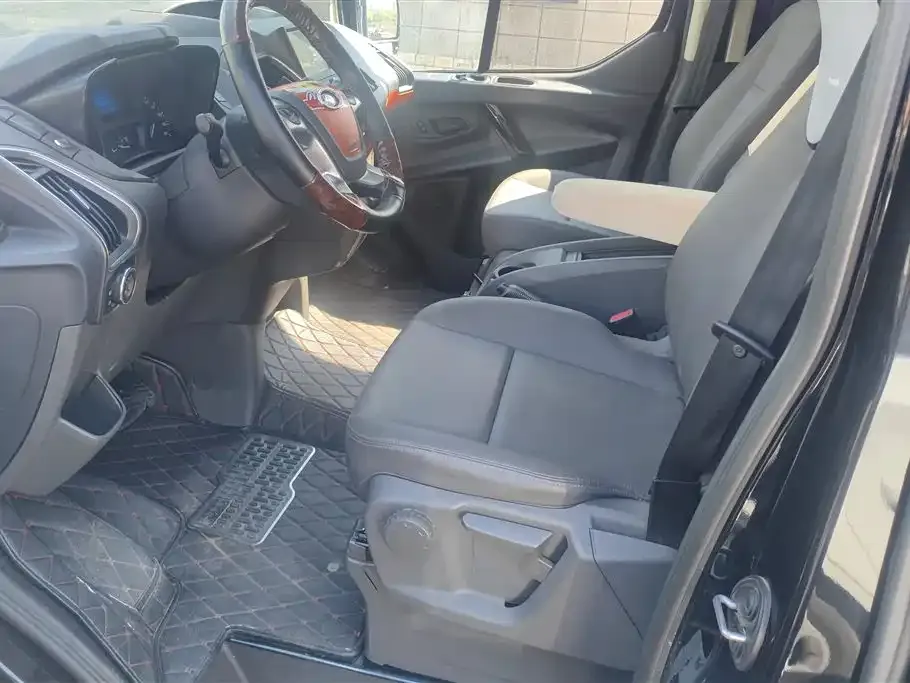 Ford Tourneo 2021 из CN, фото 2