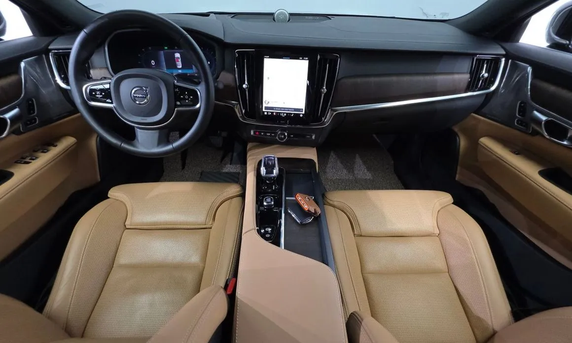 Volvo S90 2023 из KR, фото 7
