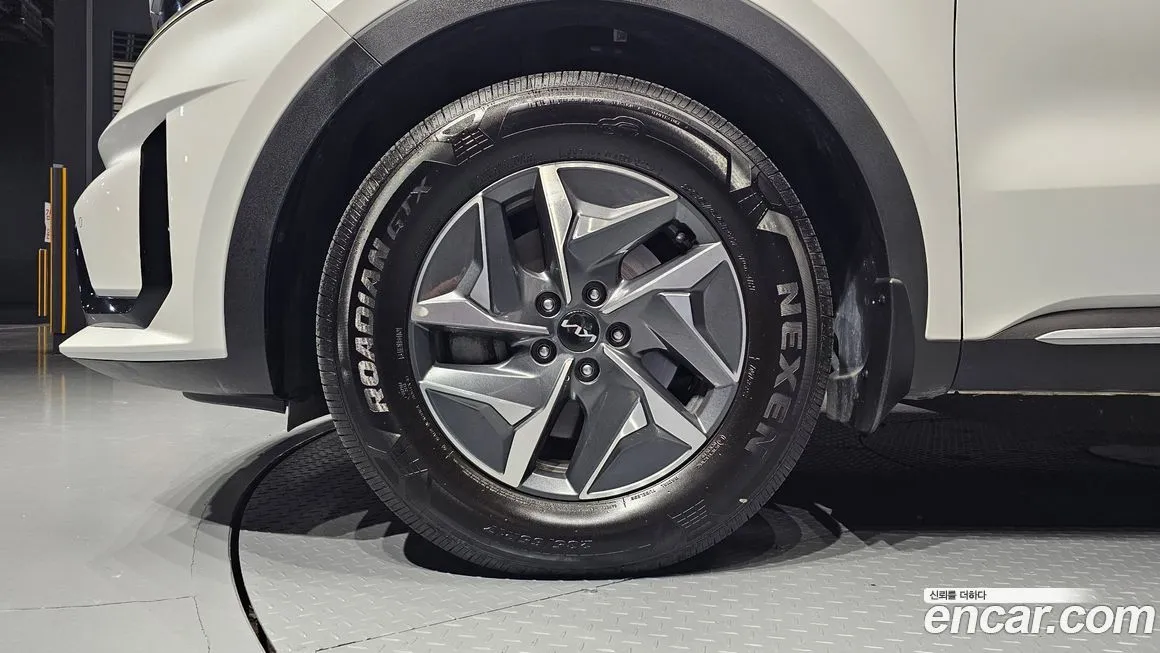 Kia Sorento — фото 10