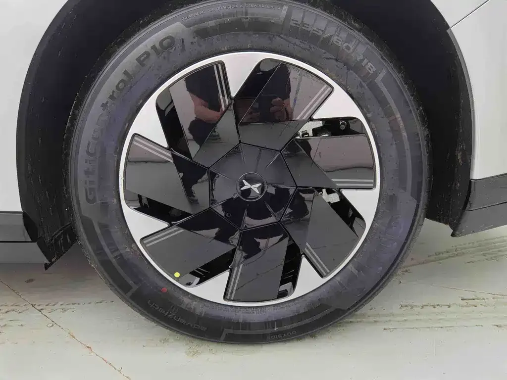 XPeng P7+ — фото 8