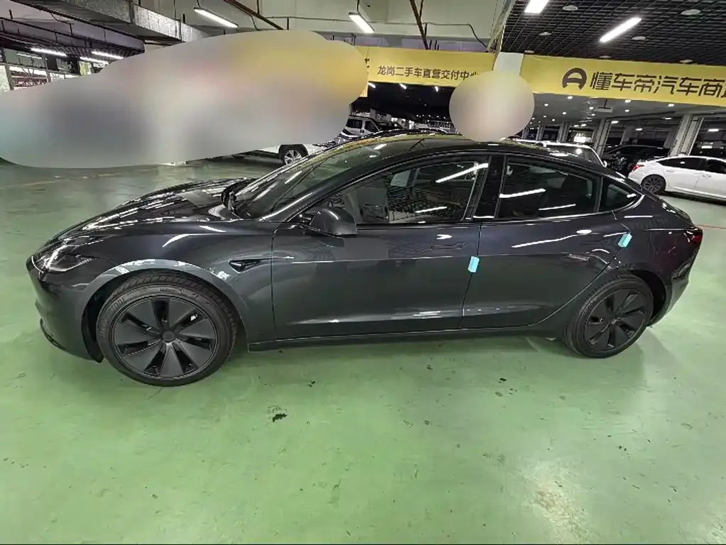 Tesla Model 3 — фото 4