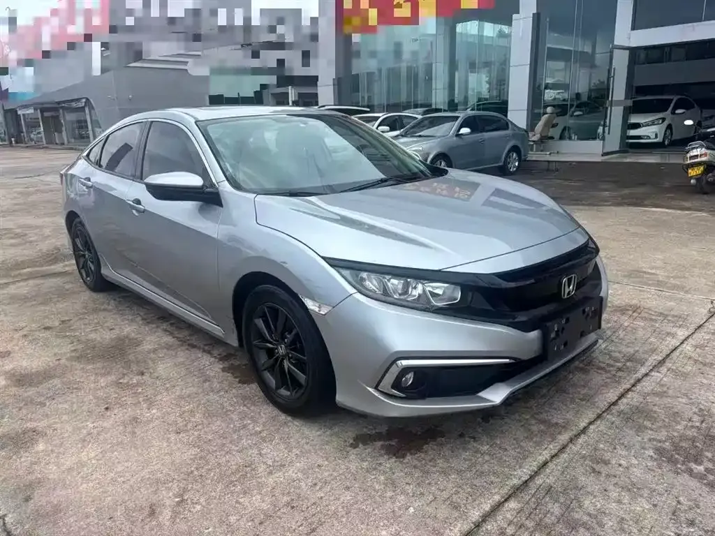 Honda Civic — фото 8