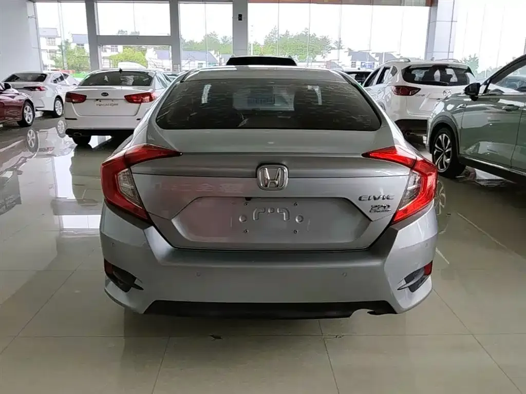 Honda Civic — фото 4