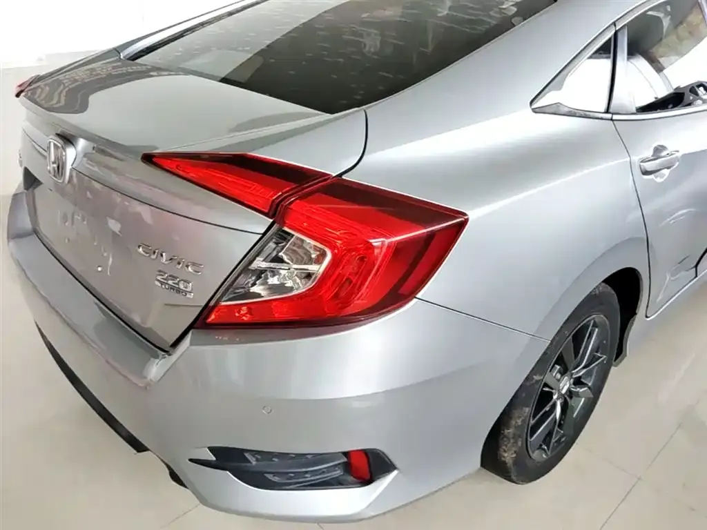 Honda Civic — фото 3