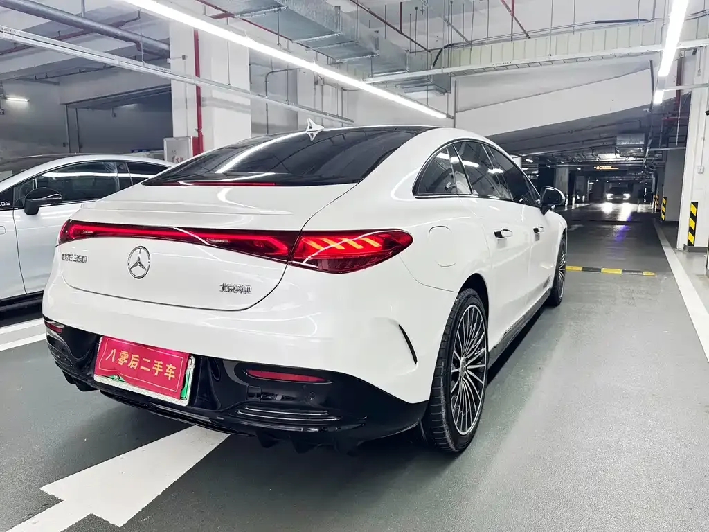 Mercedes-Benz EQE 2023 из CN, фото 10