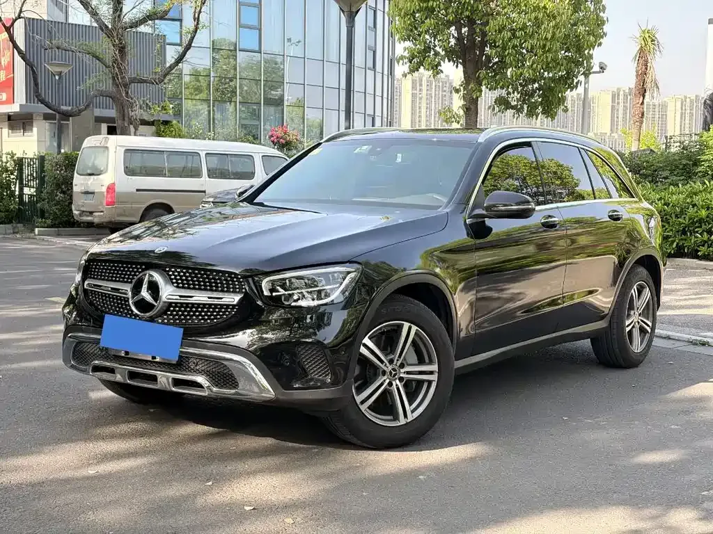 Mercedes-Benz GLC — фото 1