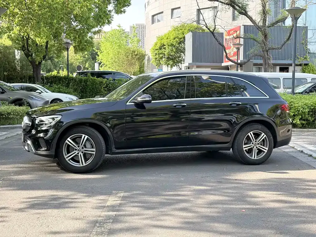 Mercedes-Benz GLC — фото 7