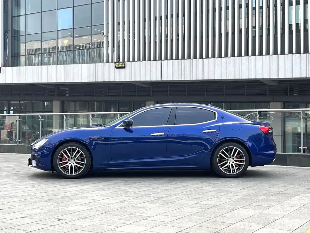 Maserati Ghibli — фото 5