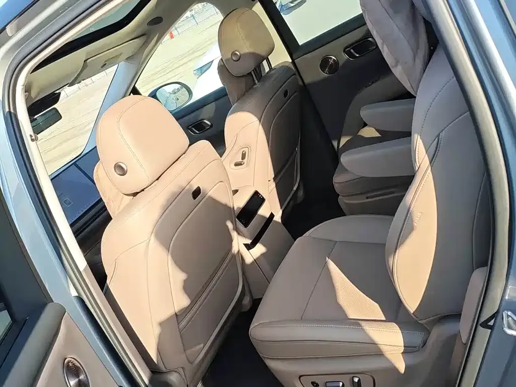 Li Auto i8 2025 из CN, фото 6