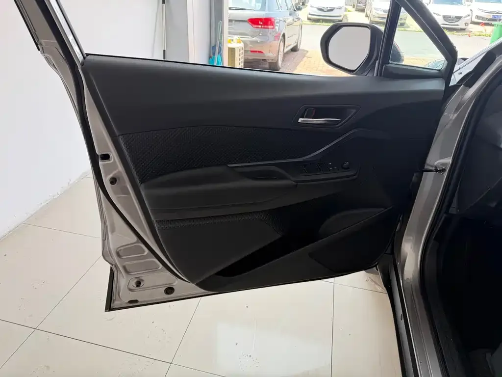 Toyota IZOA 2022 из CN, фото 2