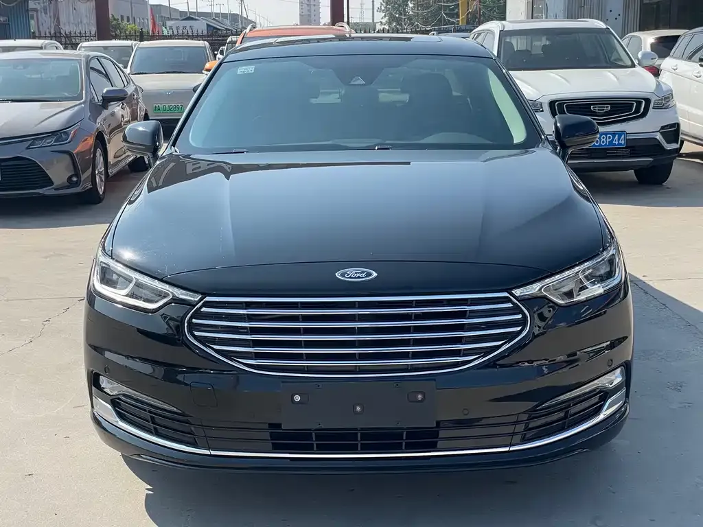 Ford Taurus 2021 из CN, фото 5