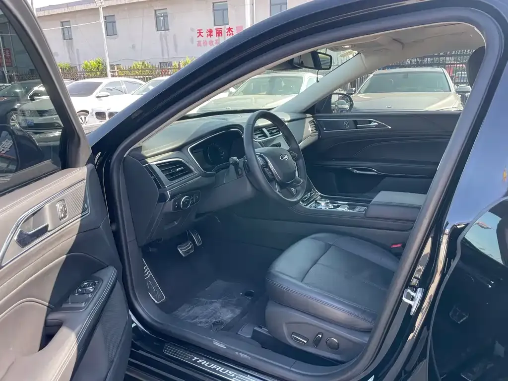 Ford Taurus 2021 из CN, фото 9