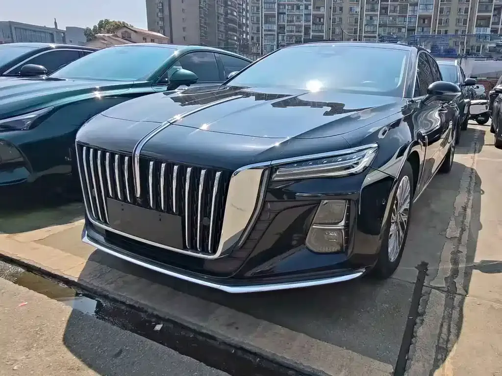 Hongqi H5 — фото 1