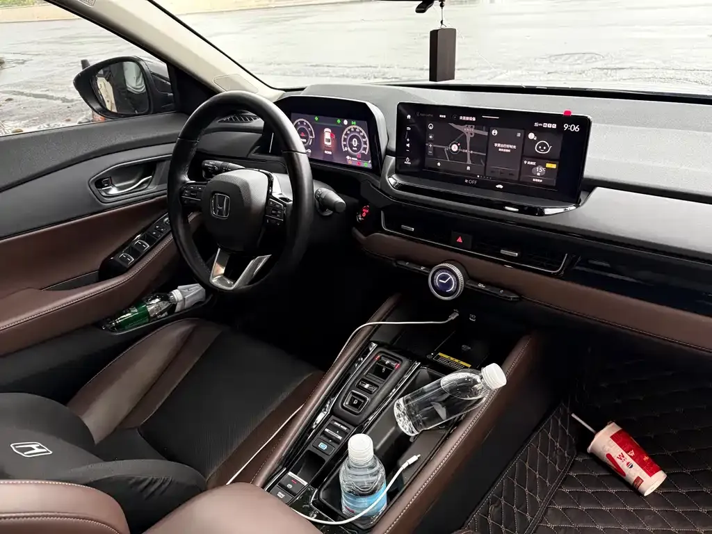 Honda Inspire PHEV 2023 из CN, фото 3