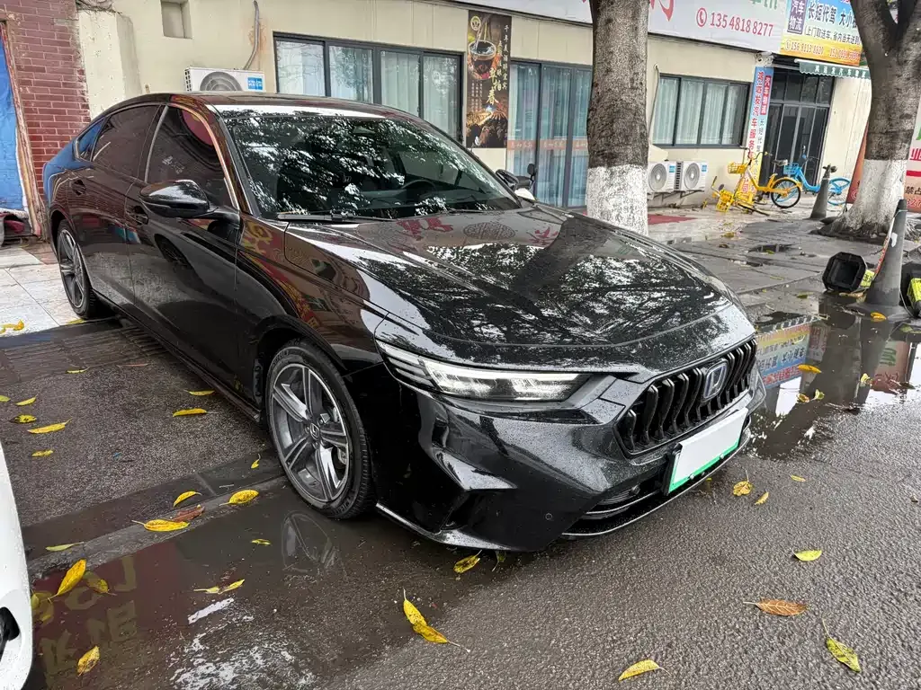 Honda Inspire PHEV 2023 из CN, фото 8