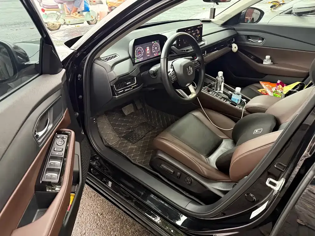 Honda Inspire PHEV 2023 из CN, фото 7