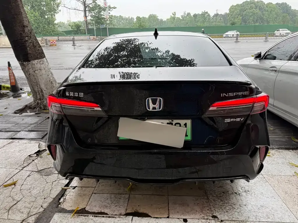 Honda Inspire PHEV 2023 из CN, фото 9