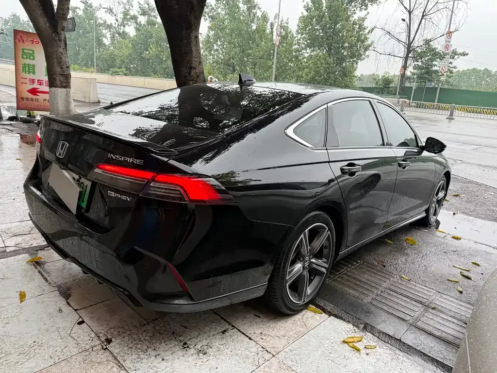 Honda Inspire PHEV 2023 из CN, фото 6