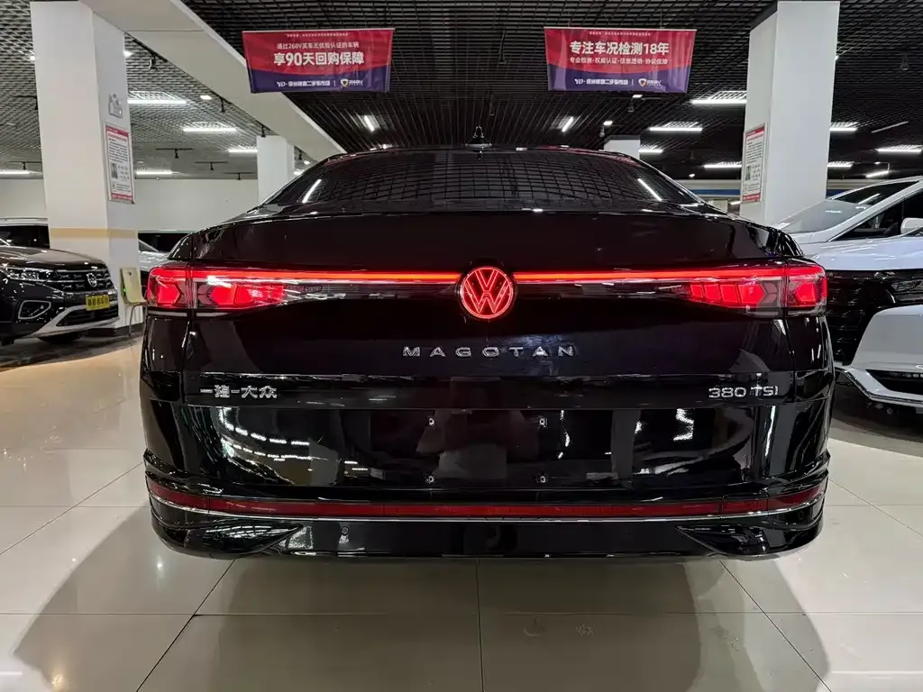 Volkswagen Magotan — фото 5