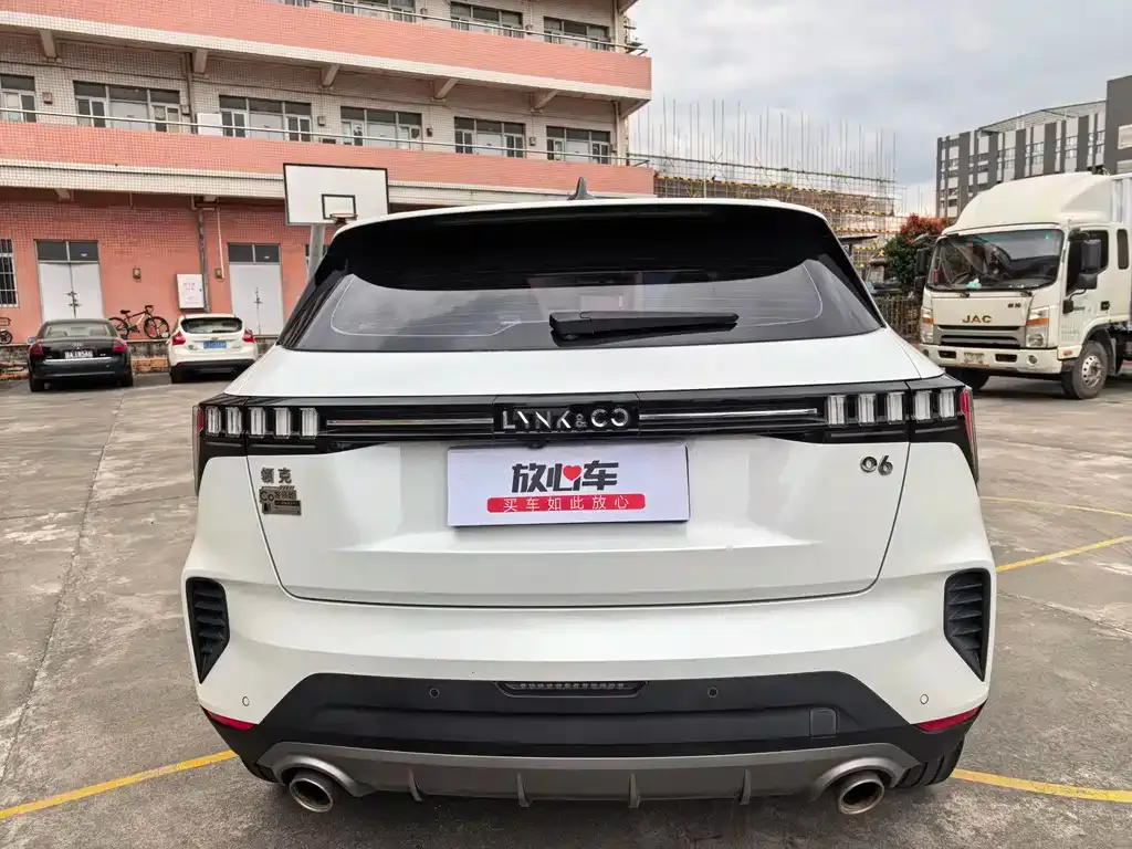Lynk & Co 06 2023 из CN, фото 3