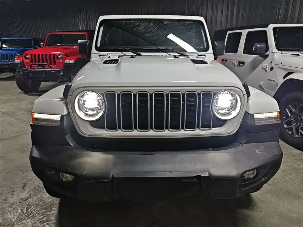 Jeep Wrangler — фото 5