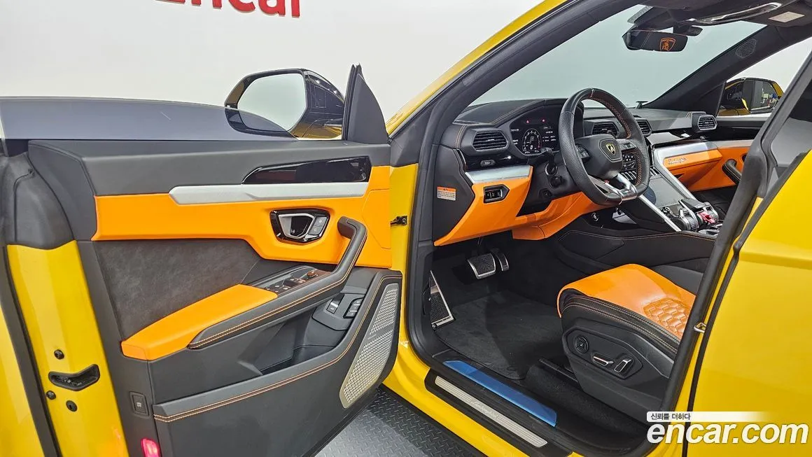 Lamborghini Urus — фото 2
