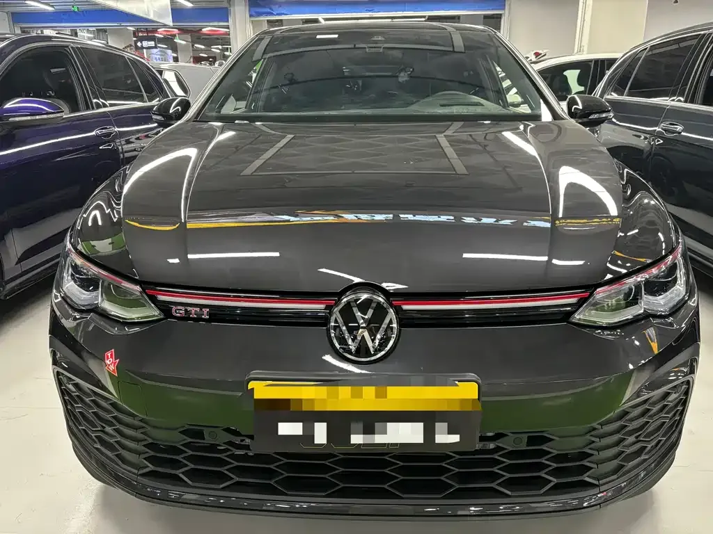 Volkswagen Golf GTI — фото 7