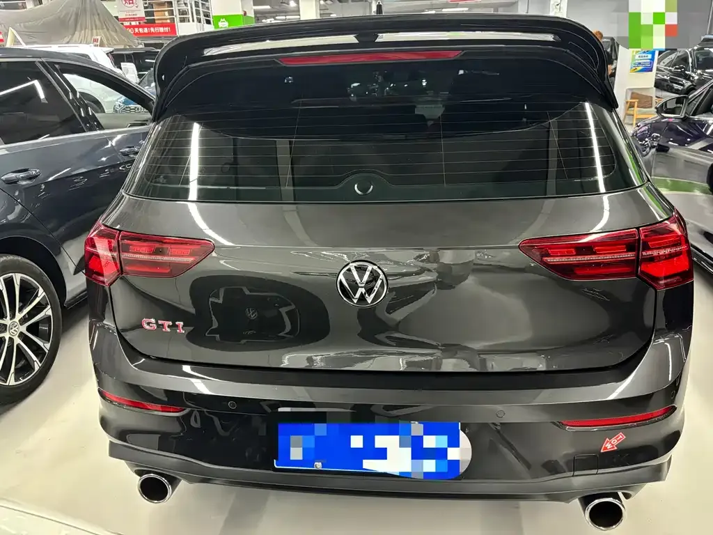 Volkswagen Golf GTI — фото 6