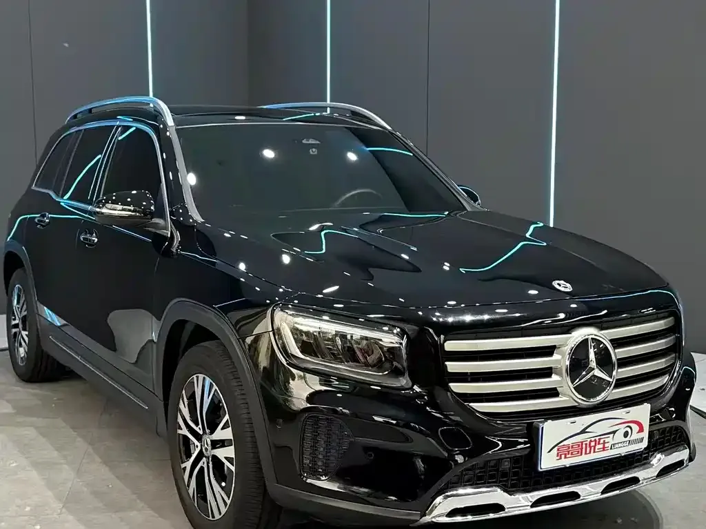 Mercedes-Benz GLB — фото 7
